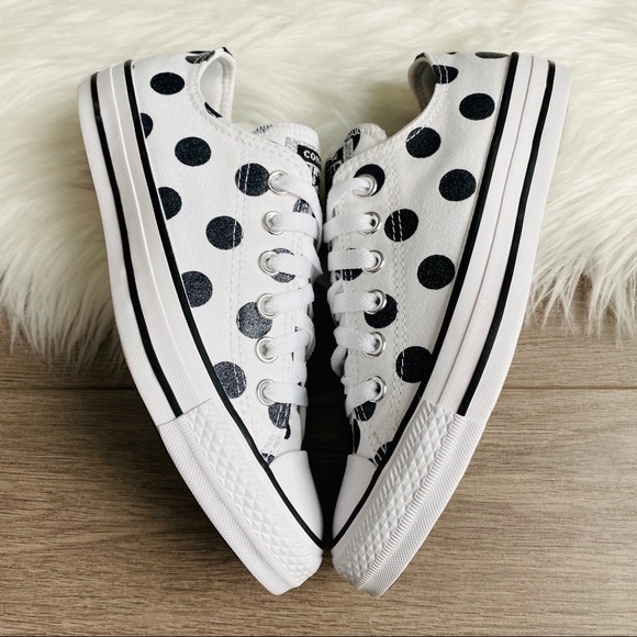 NWT Converse Chuck Taylor All Star Women’s Shoes - Picture 9 of 9